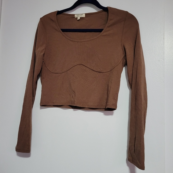 Heart & Hips Top - Picture 1 of 2